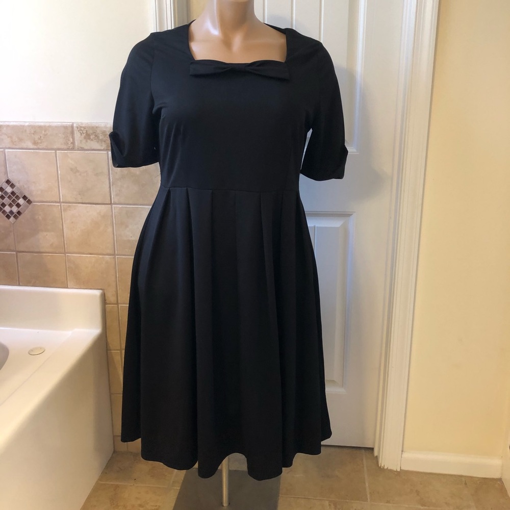 Dress - Picture 6 of 7